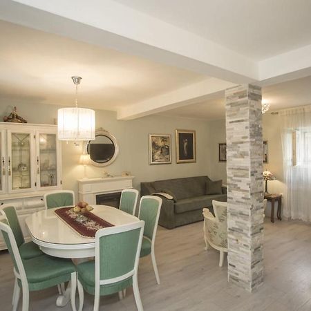 Apartment Antica With Yard & Bbq سبليت المظهر الخارجي الصورة