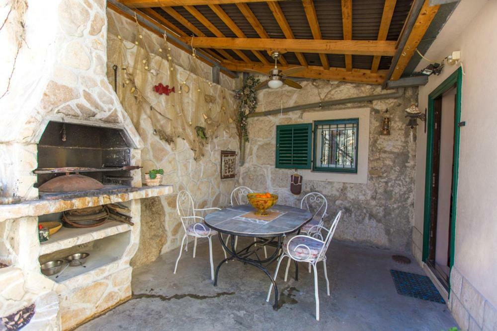 Apartment Antica With Yard & Bbq سبليت المظهر الخارجي الصورة